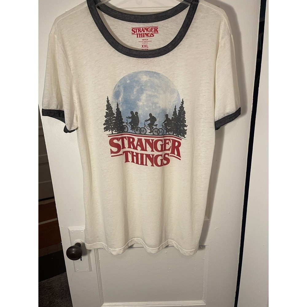Stranger Things Shirt XXL Juniors